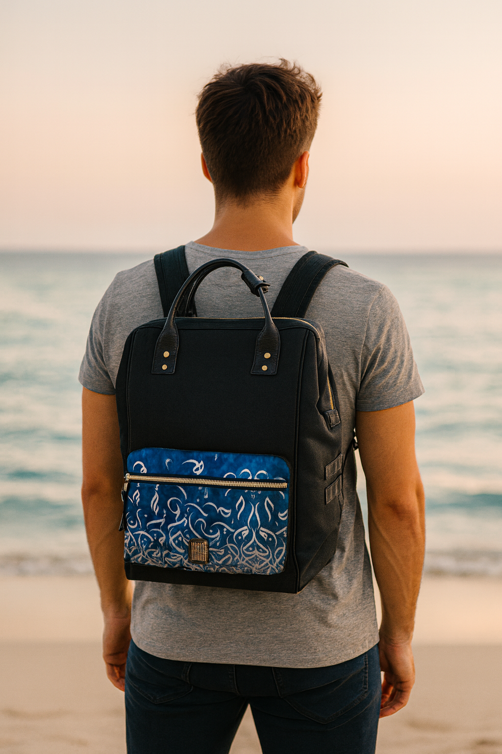 Sac à dos Oasis| Collection Exclusive |Calligraphy - Ibn Marzouq