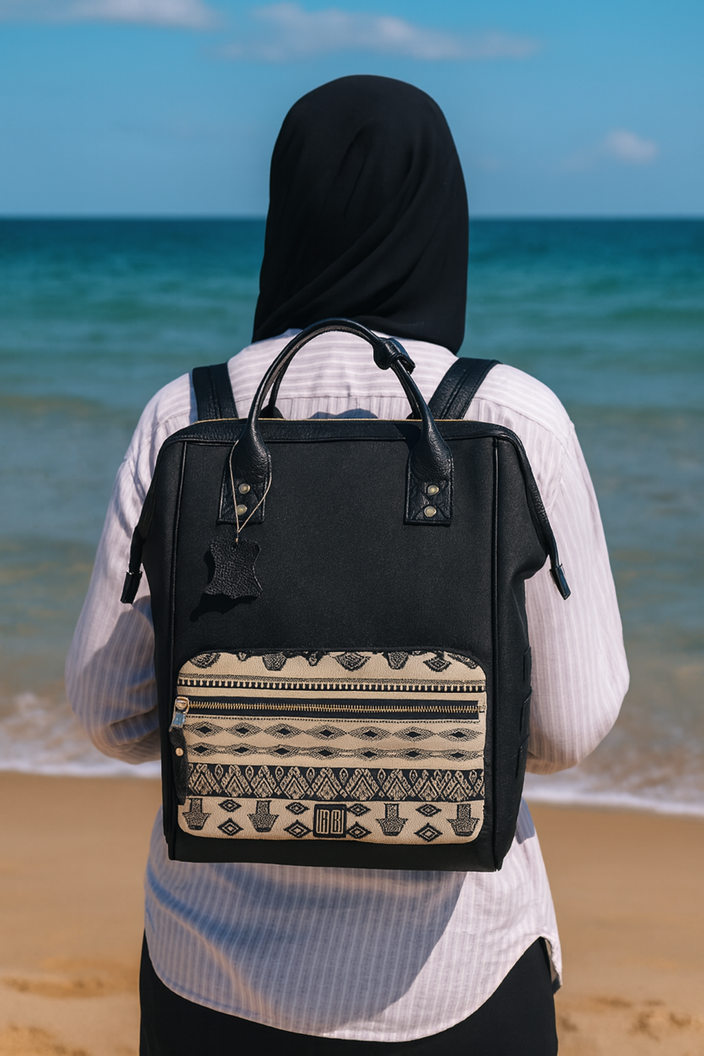 Sac à dos Oasis| Collection Exclusive | Moroccan Legacy - Mosaïques & Symboles Noirs
